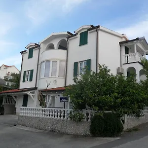 https://vila-mateja.splithotels.org