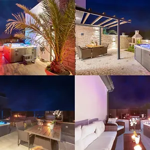 https://villa-jacuzzi-seaside.pula-hotels.org